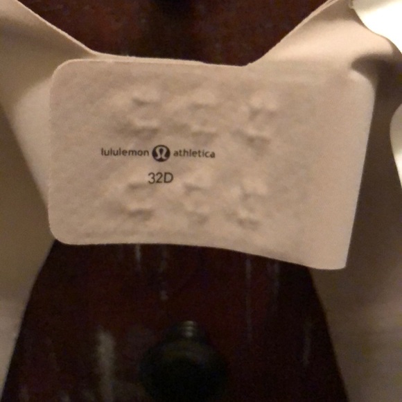 Lululemon bra - Picture 4 of 6